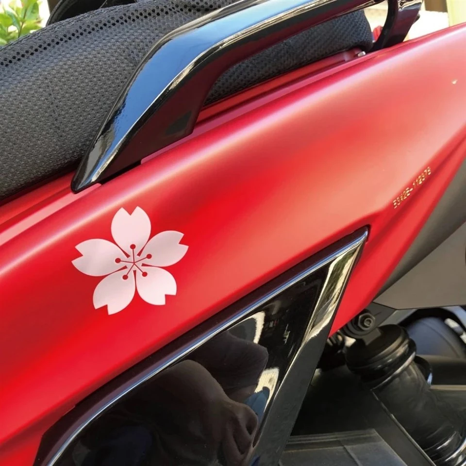 2pcs ملصقات الدراجات النارية JDM Sakura