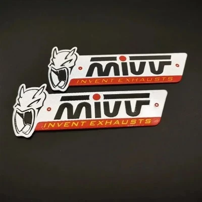 2PCS 3D Aluminium Heat - ملصق دراجة نارية مقاومة