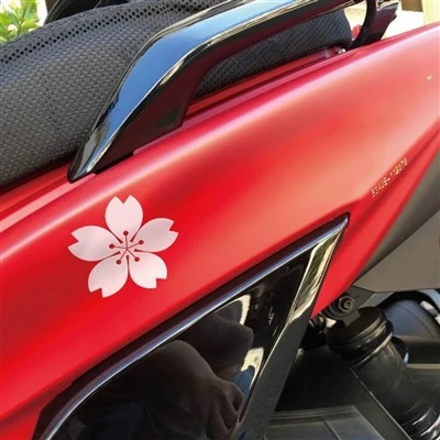 2pcs ملصقات الدراجات النارية JDM Sakura